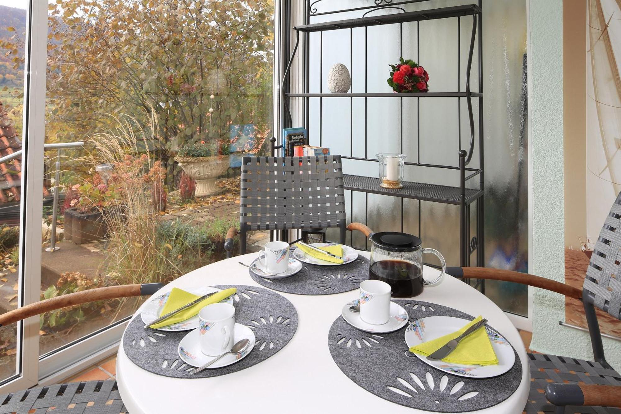 Haus Am Sonnenhuegel Apartment Bad Urach Exterior photo